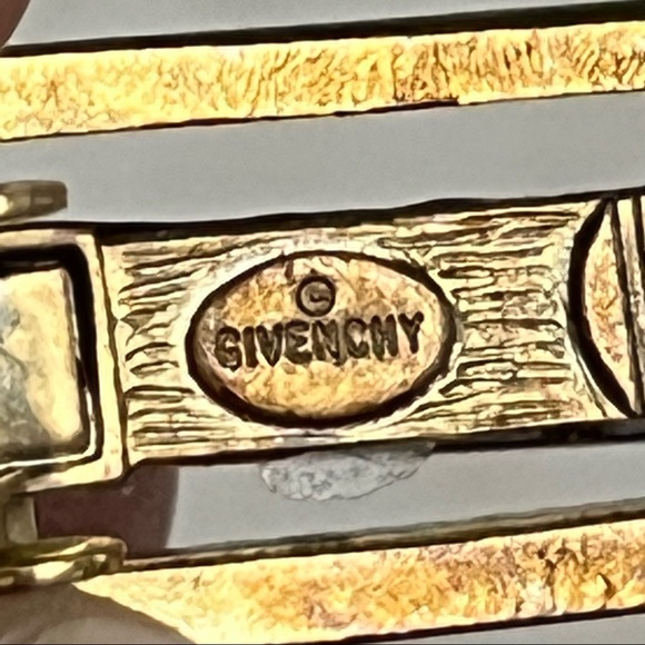 Givenchy Gold Tone Vintage Clip On Chunky Runway Earrings 1980s - Picture 5 of 12